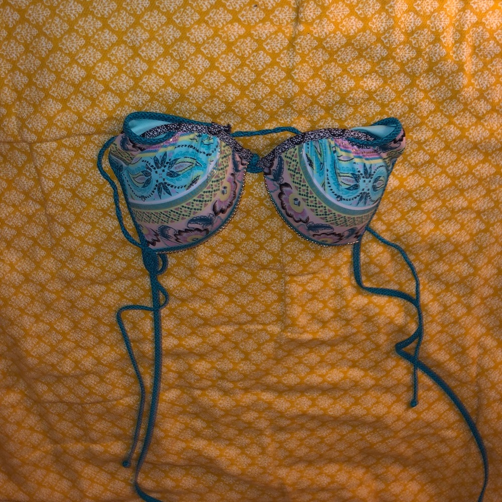 34B swim top